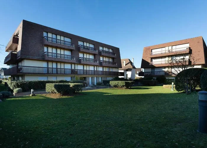 Apartment Bord De C.l.s Deauville Bénerville-sur-Mer